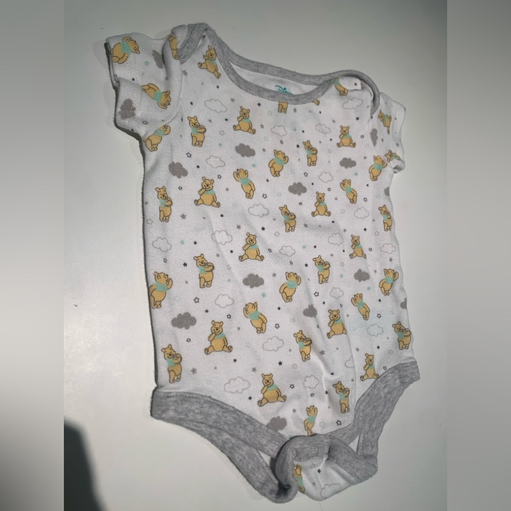 3 for $10 Disney Classic Bodysuit 0-3M Winnie the Pooh Onsie